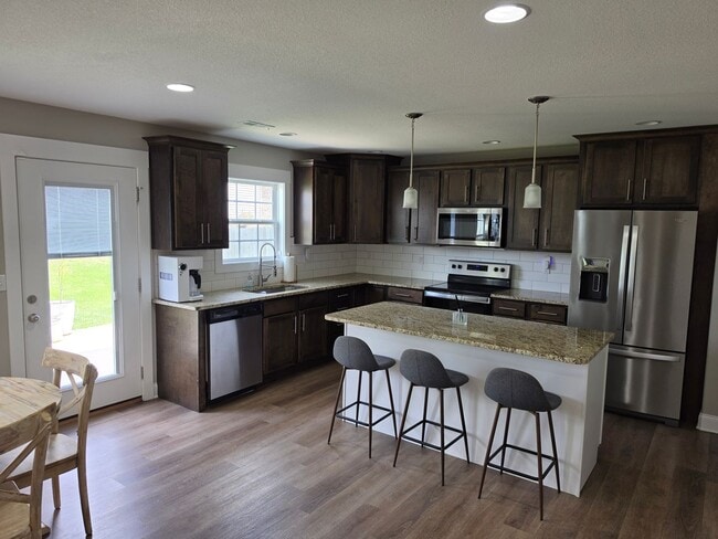 Photo - 3/2.5 home in beautiful Jonesborough