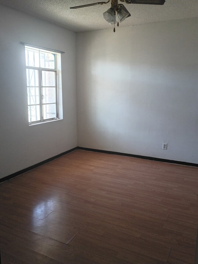3210 E San Antonio Ave Unit B