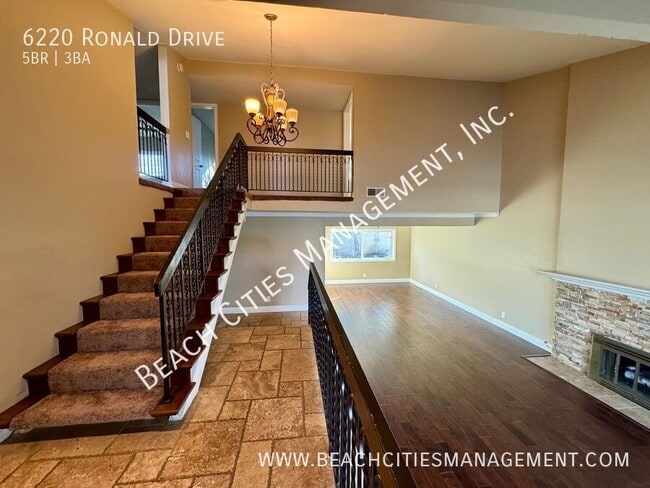 Photo - 6220 Ronald Dr