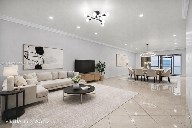 Building Photo - 4020 N Hills Dr Unit 2