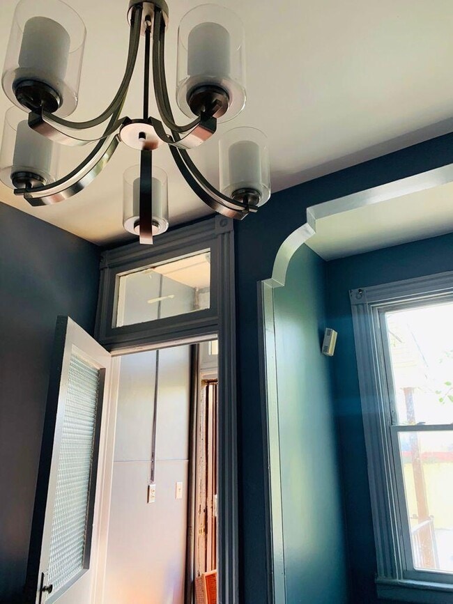 Apartment Entrance - 20 Lewis Ave Unit 1