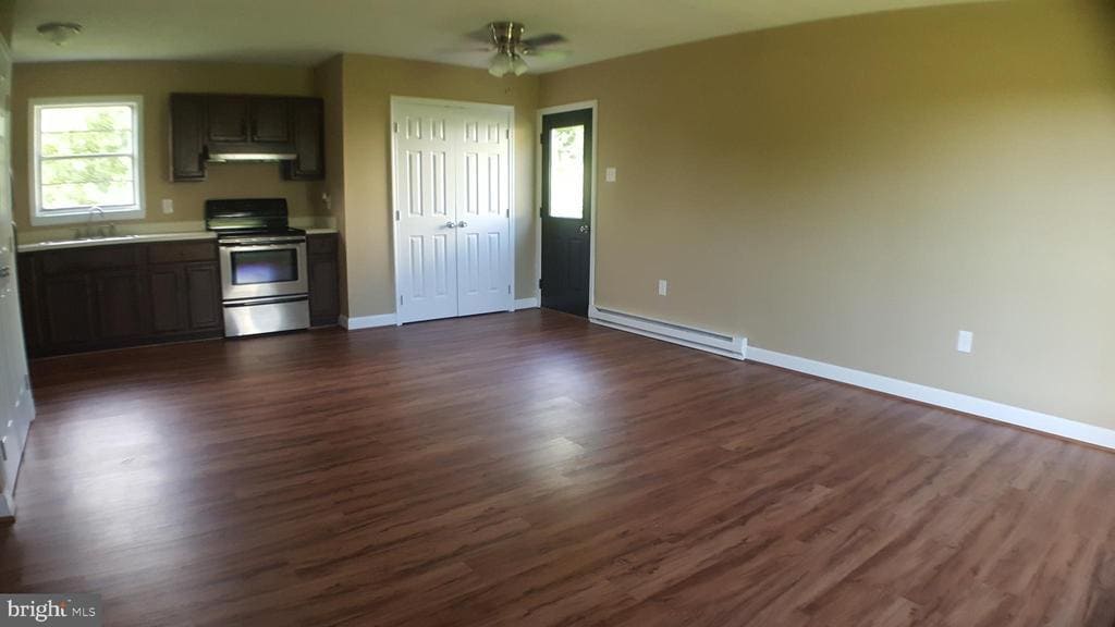 Photo - 200 Peach Tree Dr