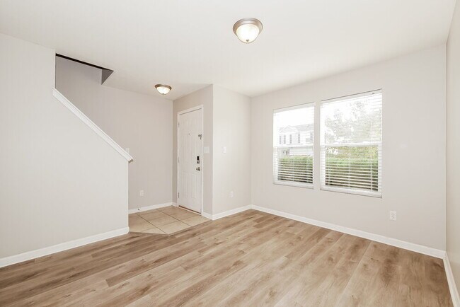 Photo - 8042 Grove Berry Way