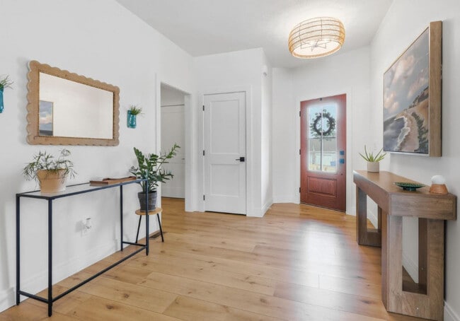 Photo - 1 Country Club Ct