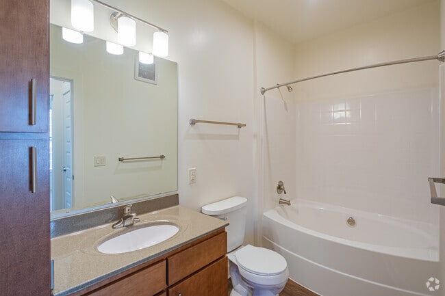 Birch- 1HAB, 1BA - The Vue