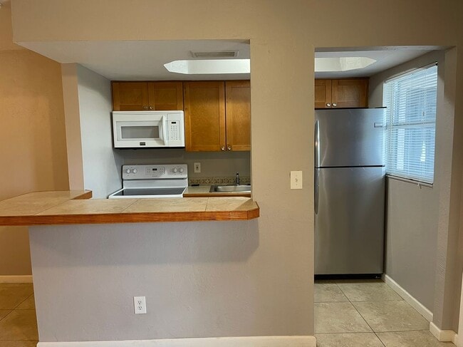 Photo - 608 SE 46th Ln