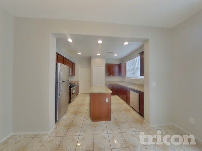 Photo - 8998 Ellenbrook St