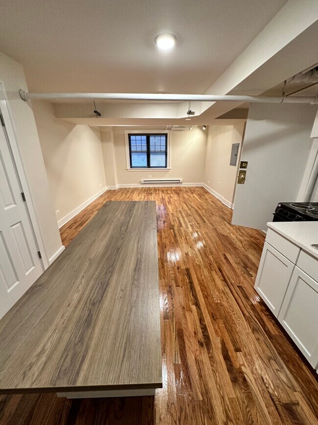 Photo - 845 W Agatite Ave