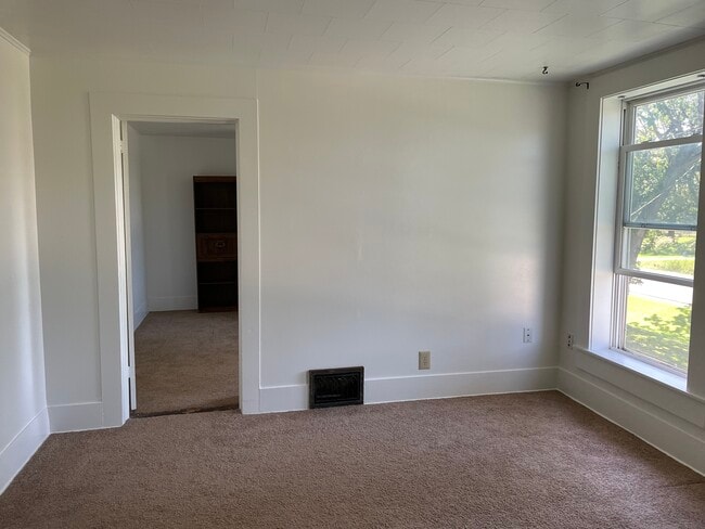 View to the second bedroom/office - N5385 County Rd V Unit #3