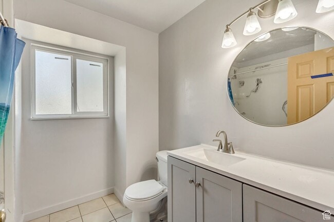 Photo - 505 Mansfield Ave S