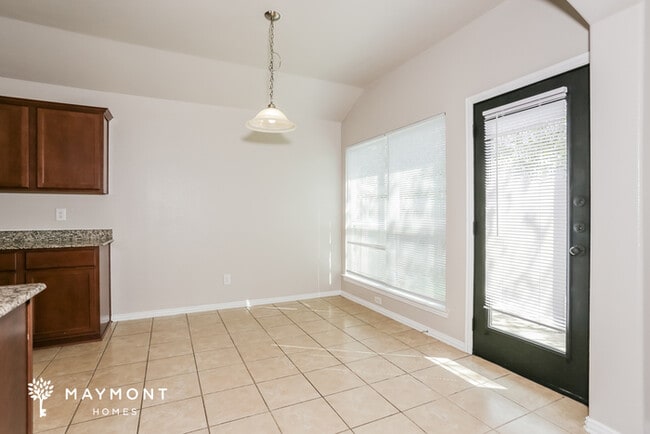 Photo - 2113 Natchez Dr