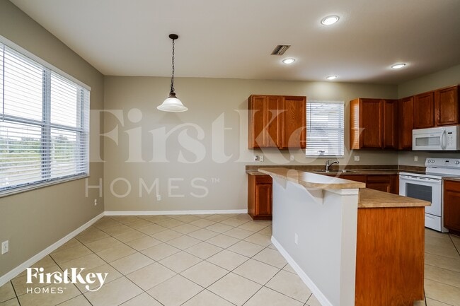 Photo - 3002 45th St SW