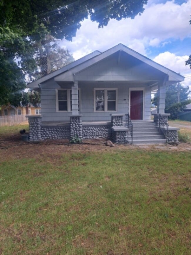 Building Photo - Dishman Hills 4-Bedroom, 1½-Bath Rancher – West Valley School District