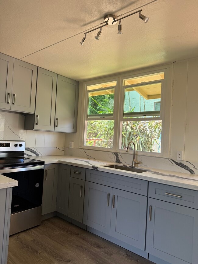 Photo - 3420 Salt Lake Blvd Unit 3422A