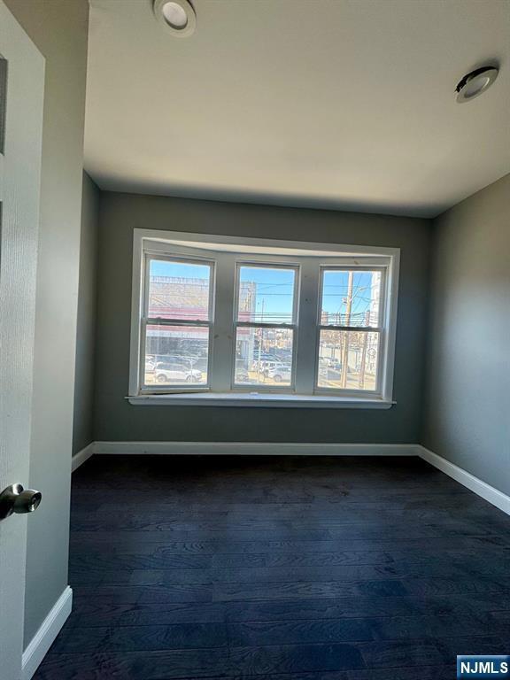 Building Photo - 219 Sussex Ave Unit 6-6 Rental