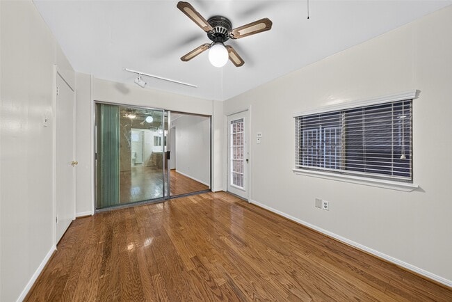 Photo - 3107 Pecan Point Dr