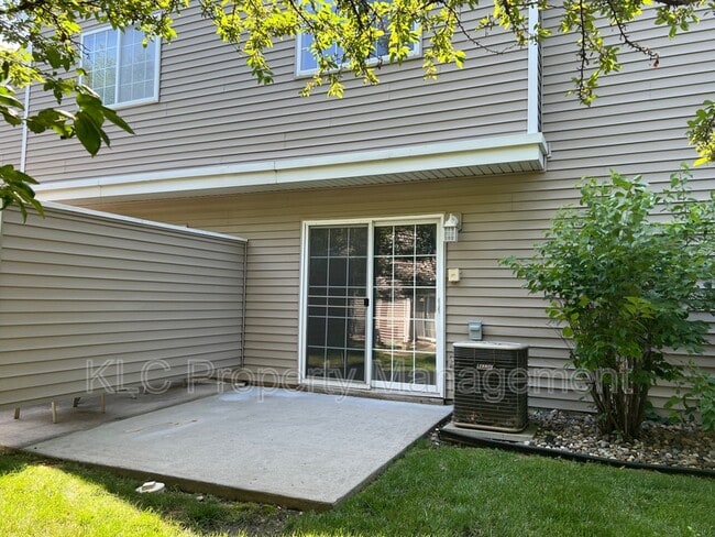 Photo - 6855 Woodland Ave Unit 505