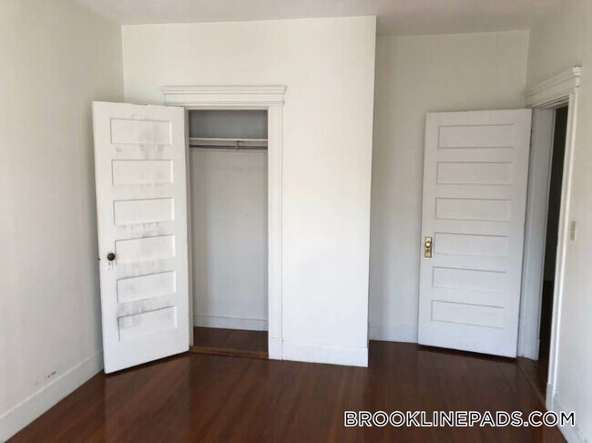 Photo - 1905 Beacon St Unidad 2F