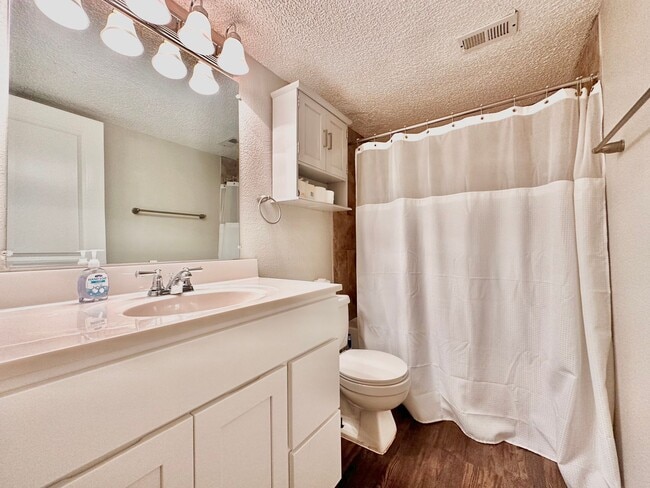 Photo - Premium University Quarters 1x1