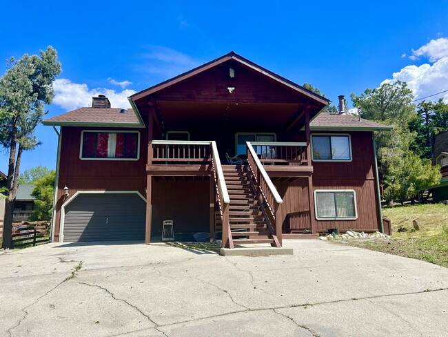 Photo - 14700 Voltaire Dr