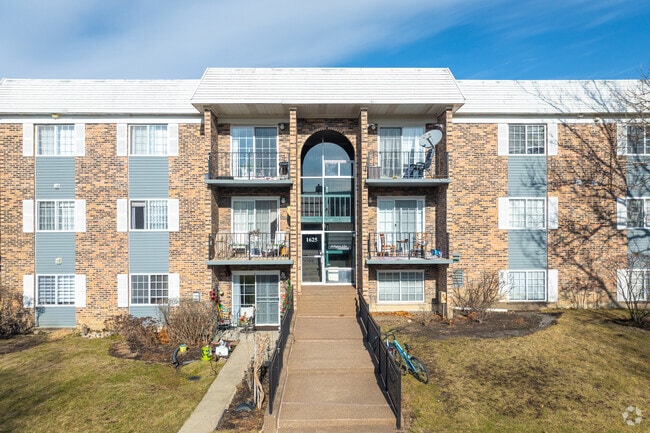 Photo - Arlington Glen Condos