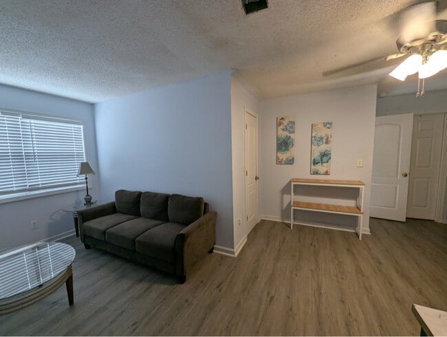 Photo - 1 Woodland Dr