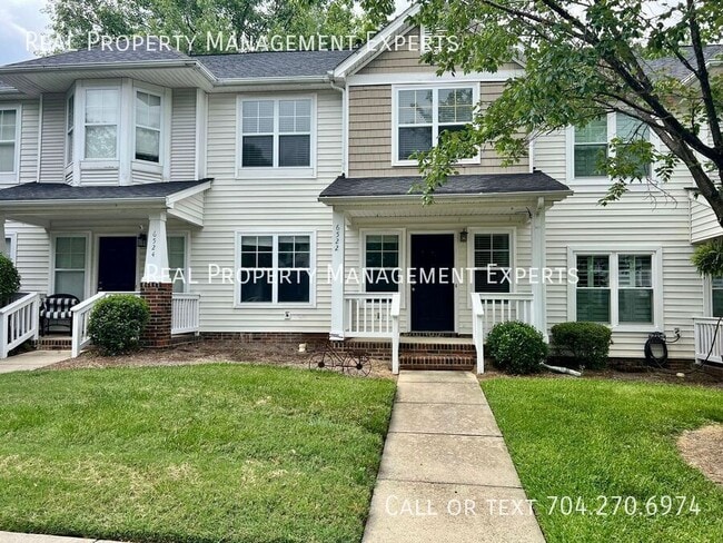 Photo - 6522 Point Comfort Ln Townhome