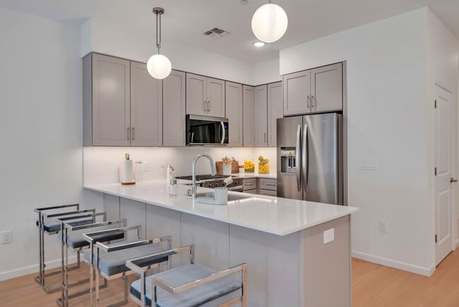 Photo - Cannon House