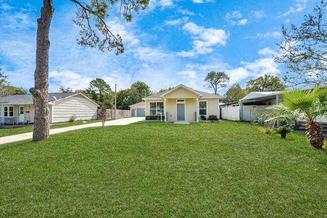 Photo - 703 23rd Ave N