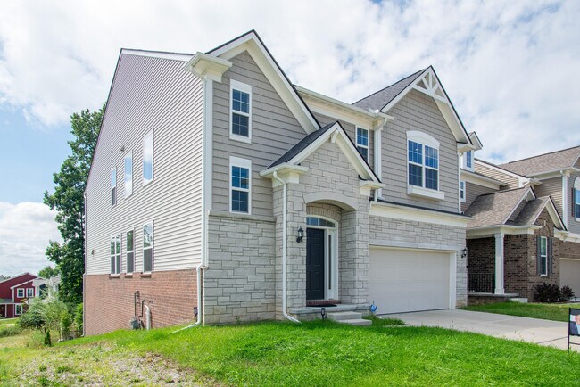 2825 Dillon Dr
