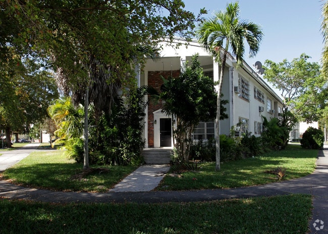 Building Photo - 1000 E Ponce De Leon Blvd