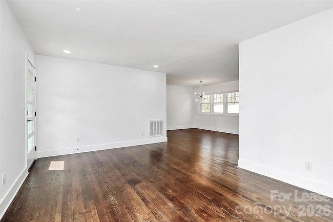 Photo - 4313 Maureen Dr