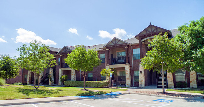 Photo - Retreat at Stonebridge Ranch Apartments