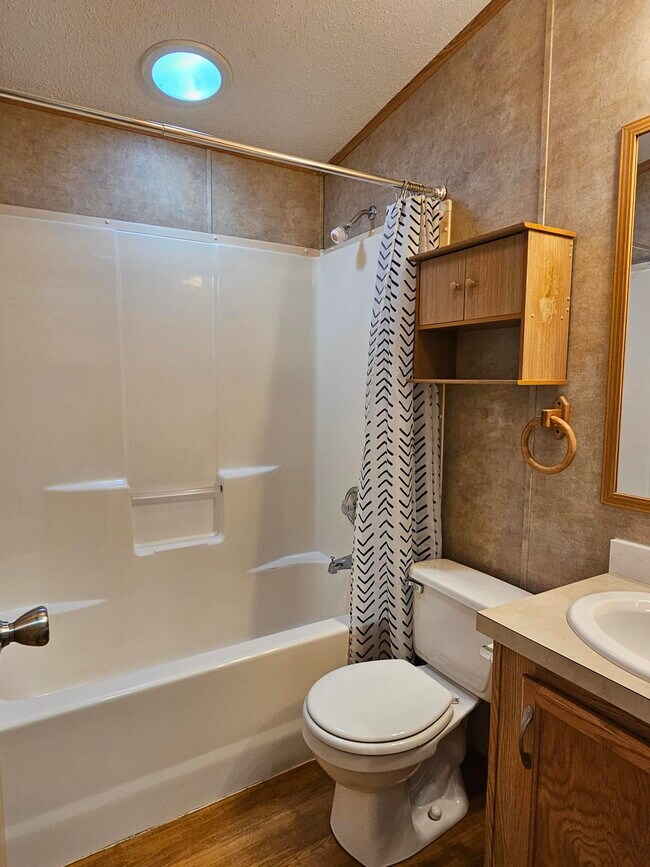 Photo - 20 Kris Ann Dr Casa