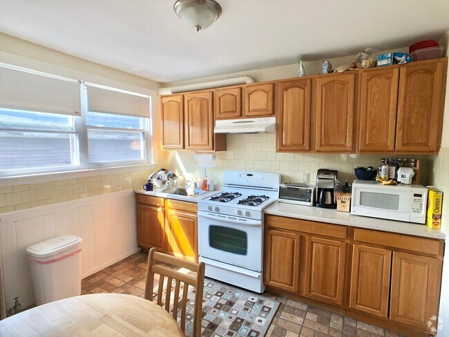 Building Photo - 23 Allston St Unit Allston St Rental