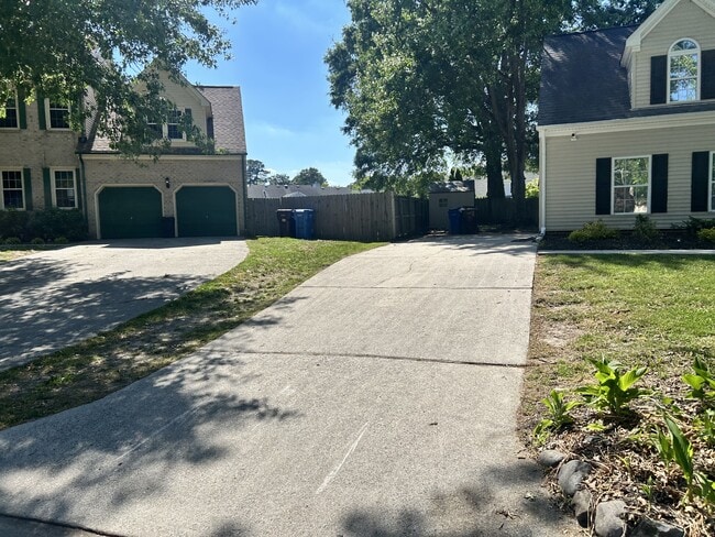 Photo - 800 Stardale Cir