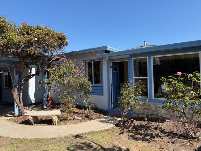 2-2525 E Cliff