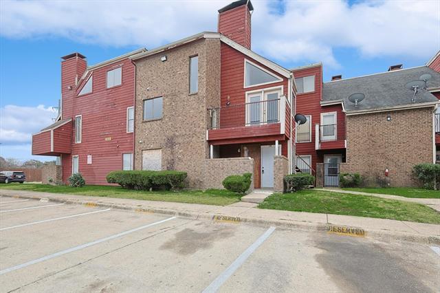 Photo - 9839 Walnut St Unidad T110