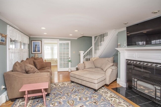 Photo - 63 Glades Rd