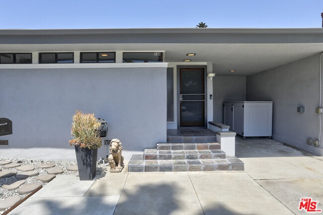 Photo - 2672 Veteran Ave