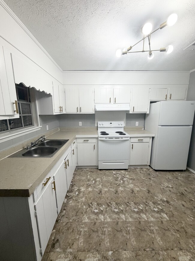 Photo - 525-511 11th Ave