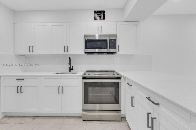 Photo - 508 NW 11th St
