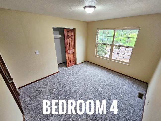 Photo - 4260 McPherson Ave