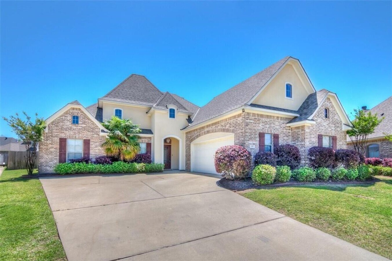 4 Bedroom 3 Bathroom (Gardens of Southgate) Rental House Rental in