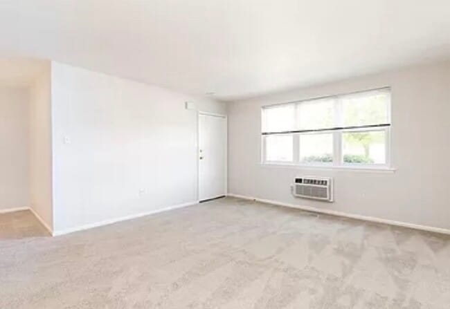 Photo - 3963 Rowena Dr Unit 2nd floor