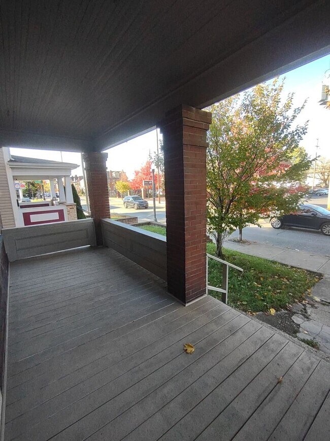 Photo - Incredible 6 Bedroom Home OSU Campus – Ren...