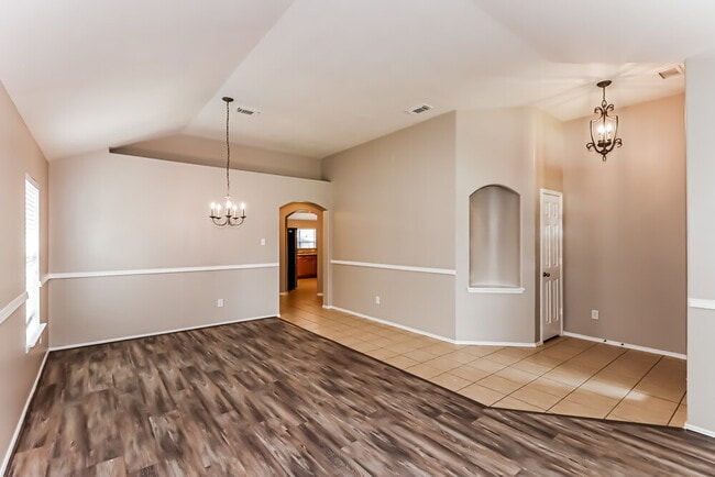 Photo - 7510 Braeberry Ct
