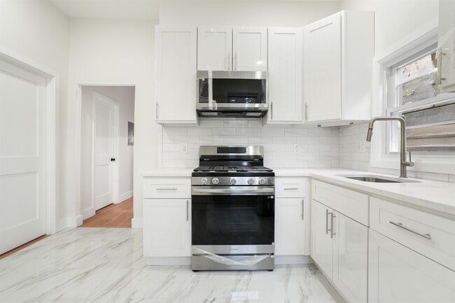 Photo - 1102 Central Ave Unit 1