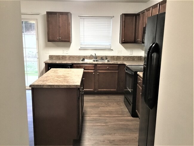 Photo - 133 Mount Olivet Dr