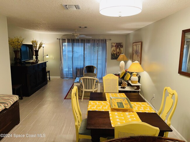 Photo - 159 Queens Ct Townhome